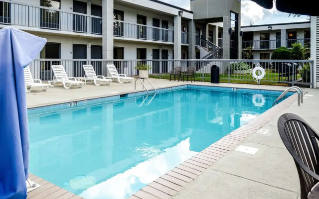 Quality Inn Moss Point