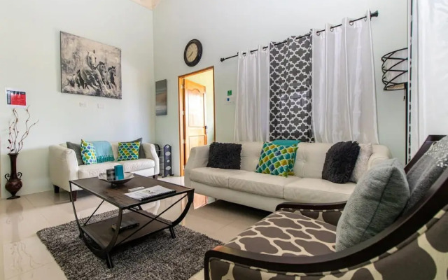 Serenity Retreat Villa Drax Hall