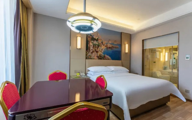 Vienna International Hotel (Nanchang BayiSquare Shangshagou Station))