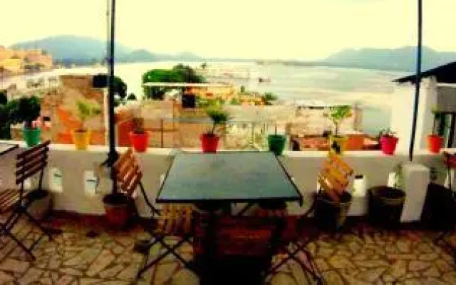 The Hostel Crawl