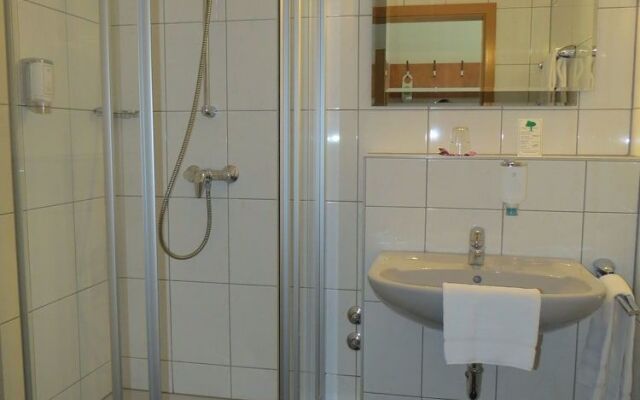 Ates Hotel Lampertheim by Aurum