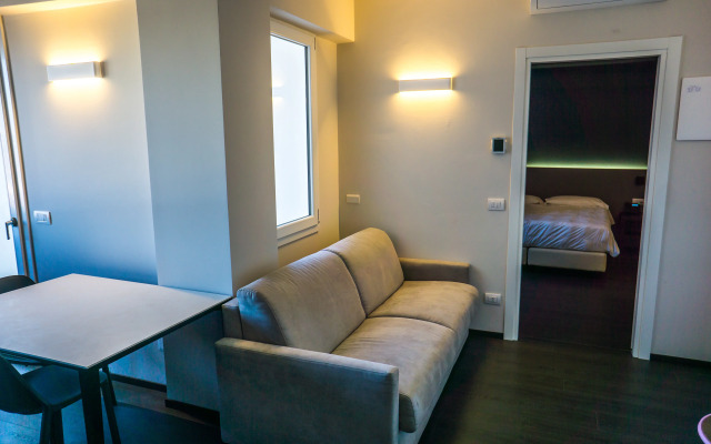 Venice Terminal Apartments & Suites