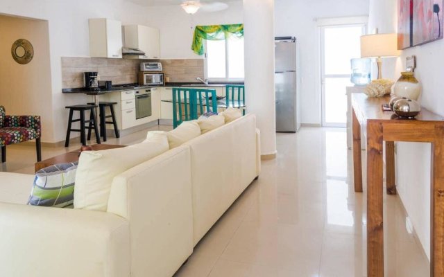Modern Condo, Just Steps To Mamitas Beach And 5Th!