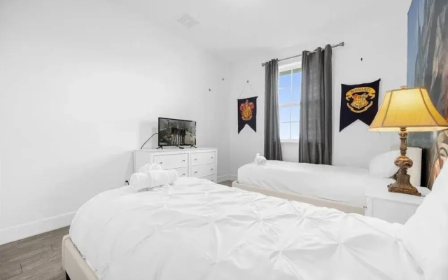 450cd-the Enclaves At Festival 5 Bedroom Townhouse