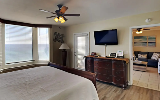 Emerald Beach by Southern Vacation Rentals