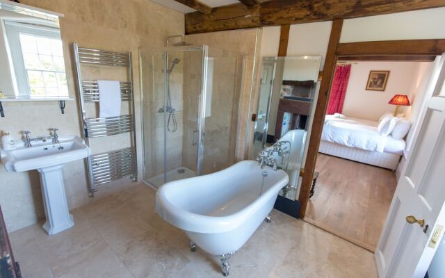 HAILE HALL Private Wing 4 Ensuite Bedrms