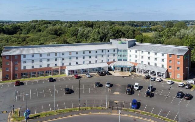 Holiday Inn Express Leigh - Sports Village