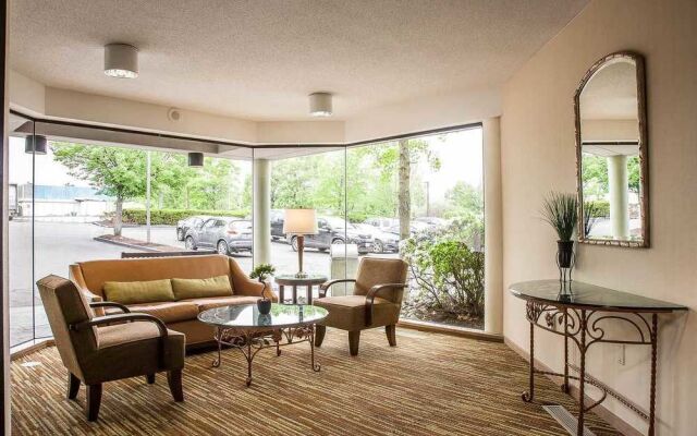 Comfort Inn Warwick Airport