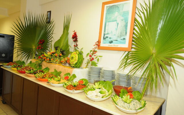 Ares City Hotel