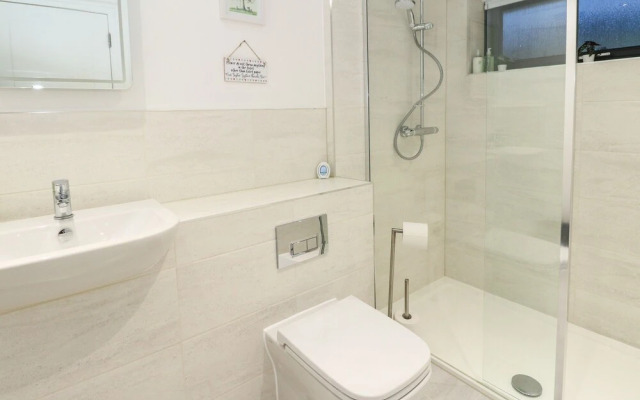 2 Strathtay Lodges