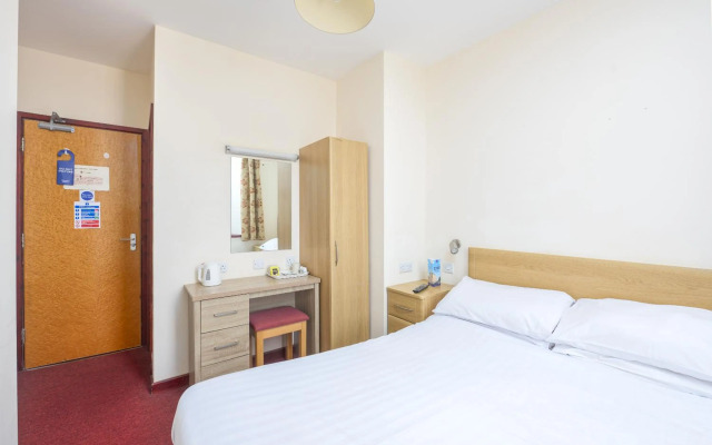 Sandringham Hotel