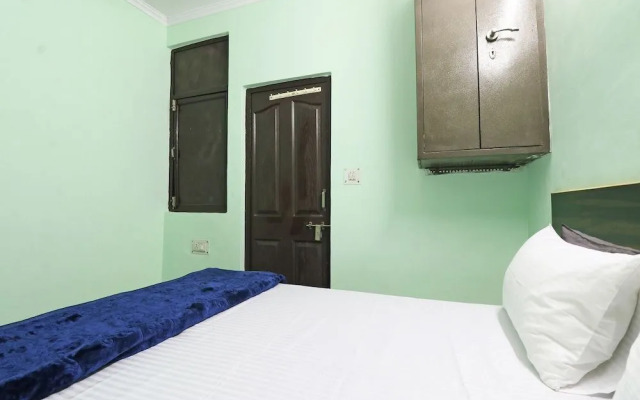 Aadharshila Guest House by OYO Rooms