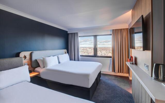 Holiday Inn Express Edinburgh City West by IHG