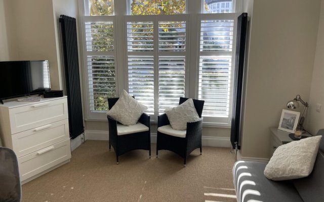 Stylish London 1 Bed Apartment, Central & Calm