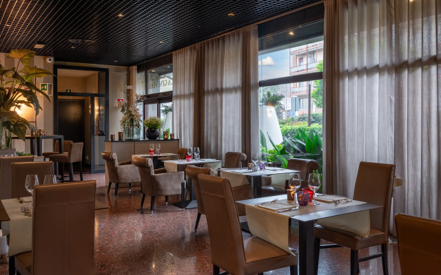 Hotel Leopardi
