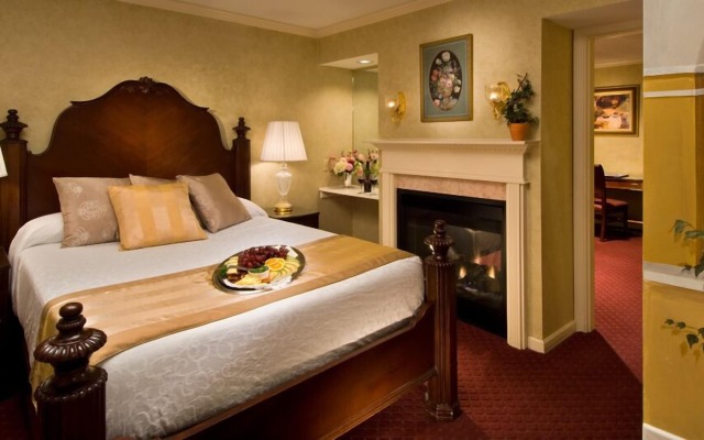 John Carver Inn & Spa