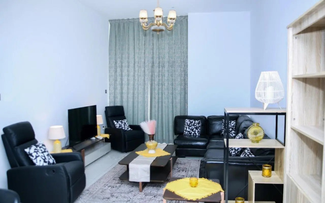 Dubai MAJESTIC Cozy LuxApt - 3BR