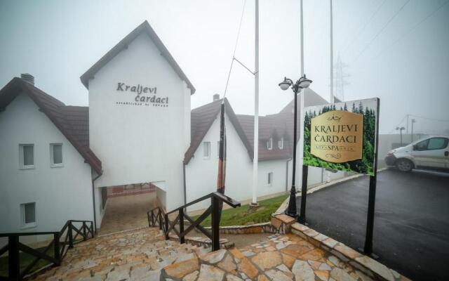 Apartment Čar 13