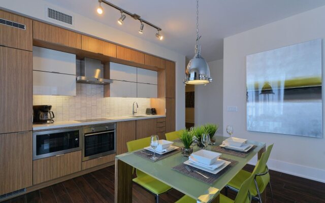 300 Front Street West Signature Collection