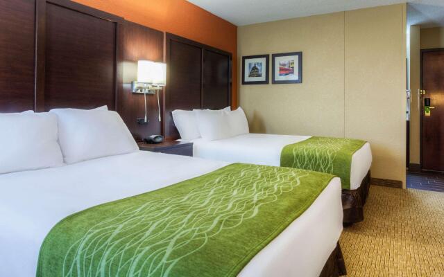 Comfort Inn & Suites Evansville Airport