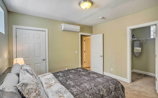 ~ 2 Mi to Downtown - Cozy Cleveland Unit