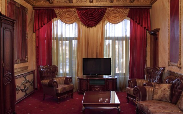 Alexandrapol Palace Hotel