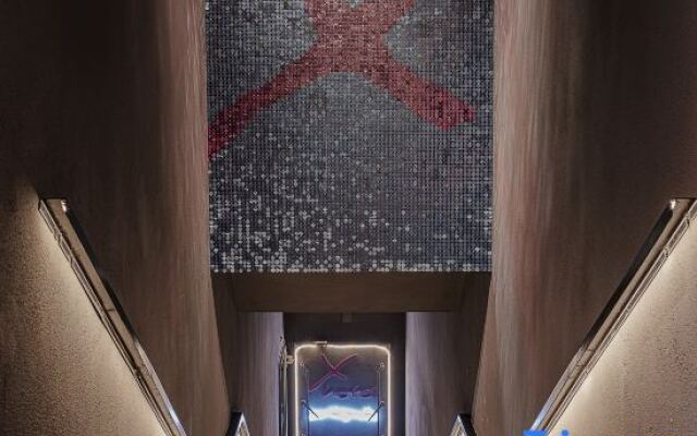 X Hotel