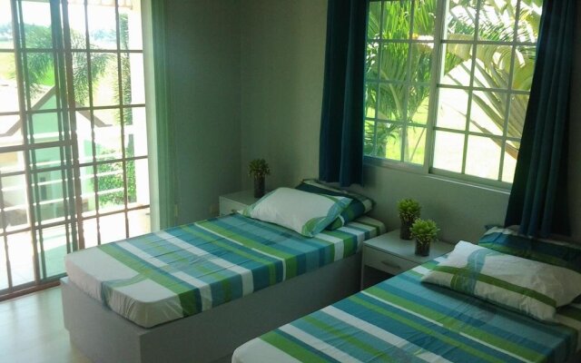 Sir Nico Guesthouse and Resort