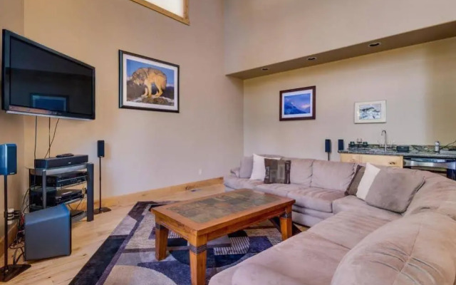 Skislope Sanctuary Close to Outdoor Activities