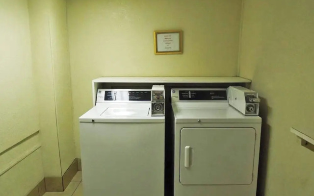 Motel 6 Philadelphia Northeast PA