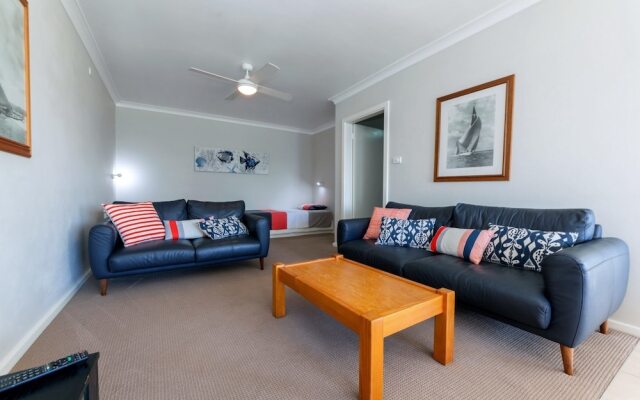 Quarterdeck, Unit 1/ 12 Magnus Street