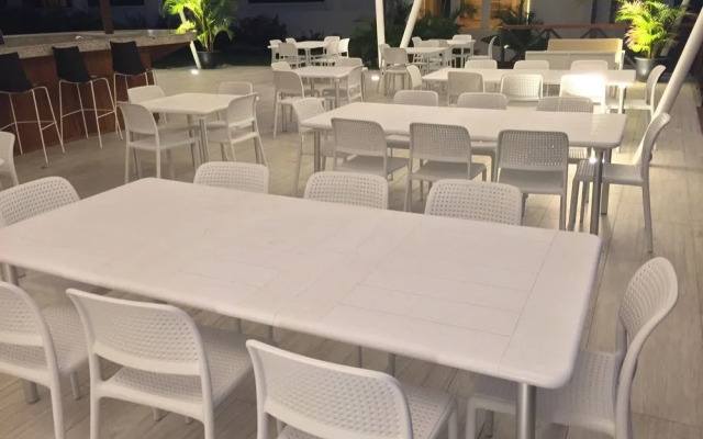 Coronado Golf & Beach Resort