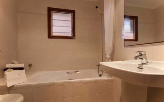 Apartment - 2 Bedrooms with Pool and WiFi - 103219