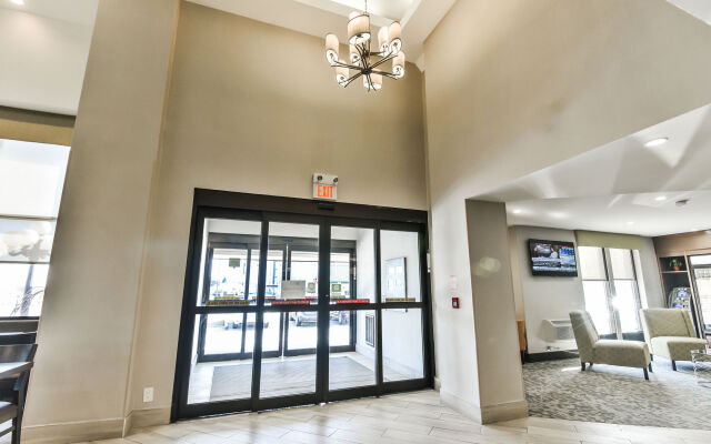 Best Western Plus Cambridge Hotel