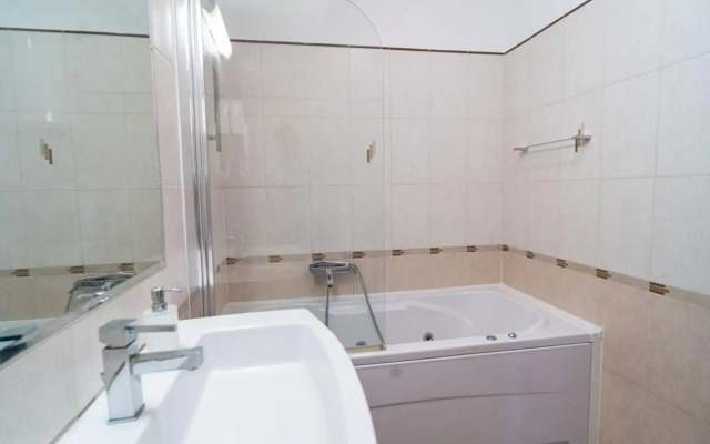 Hostel Kolovare