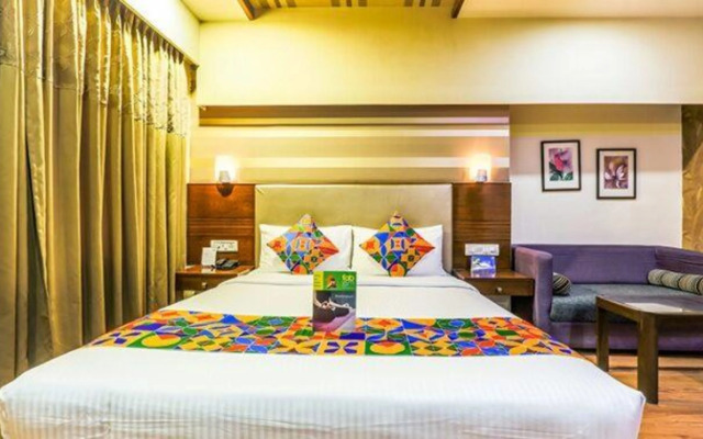 The Berrys Hotel by OYO