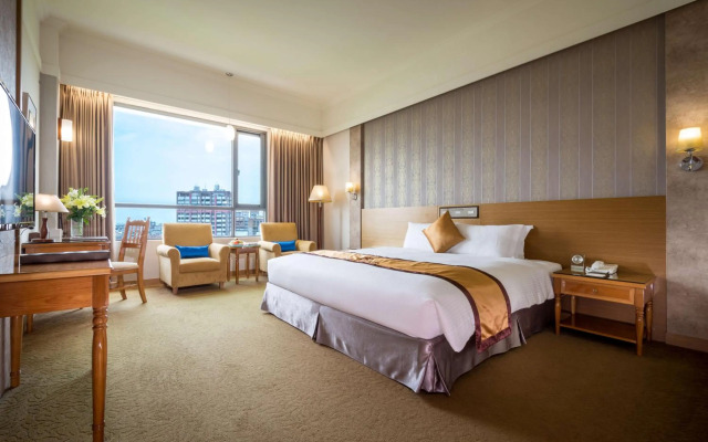 Royal Chiayi Hotel