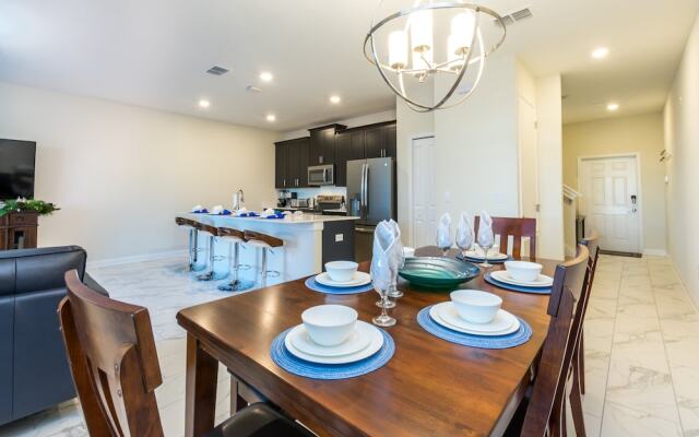 Lovely 4 Bed3 Bachampions Gatepool