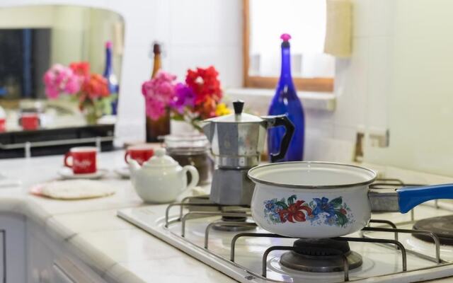 Four Rooms - Quattru Stansie