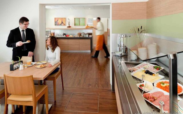 Me and All Hotel Berlin East Side, by Hyatt - NEW OPENING