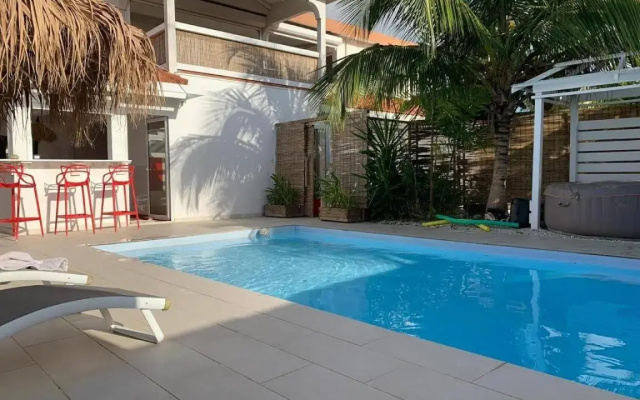 Gite Grenadille Martinique piscine privée, résidence naturiste