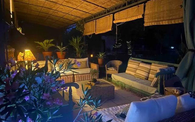 Large Air-conditioned Villa in Arles