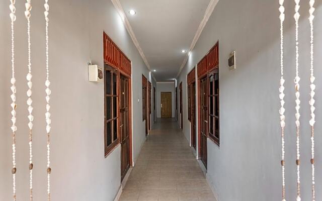 OYO 2527 Hotel Triana