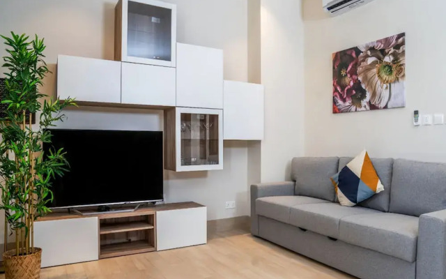 Serene 1-bedroom With Pool View