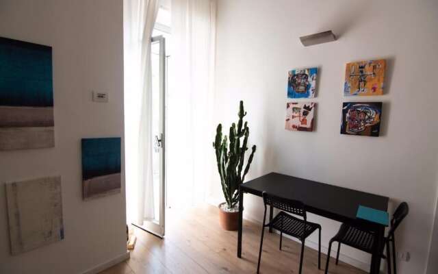 Sunny Apartment Bari