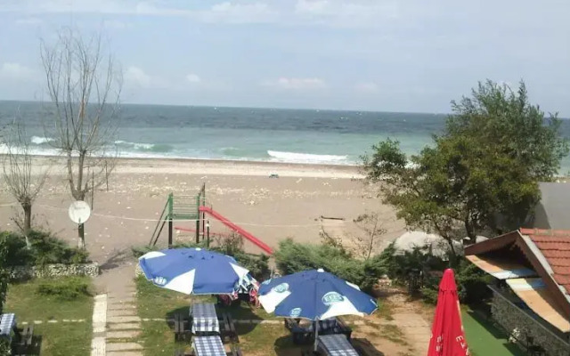 Gunbatımı Hotel