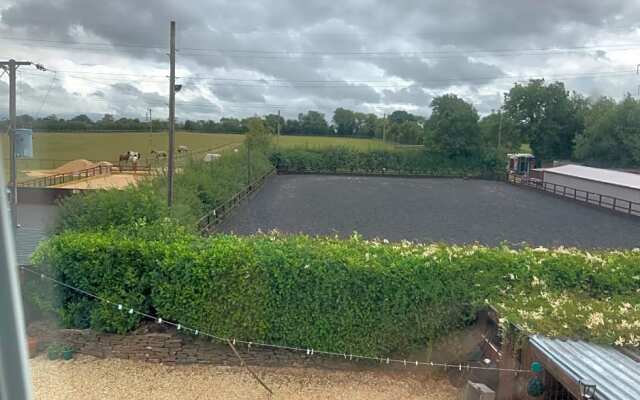 Old Gloucester Road farm bed and breakfast