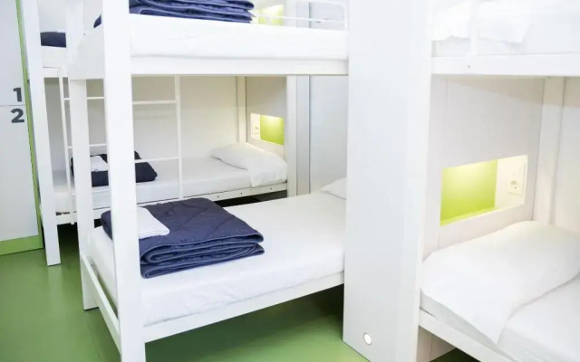 Sant Jordi Hostels Gracia