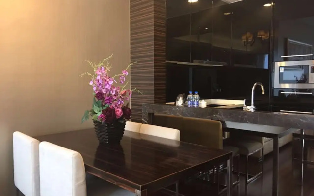 Poly World Trading Center Serviced Apartment