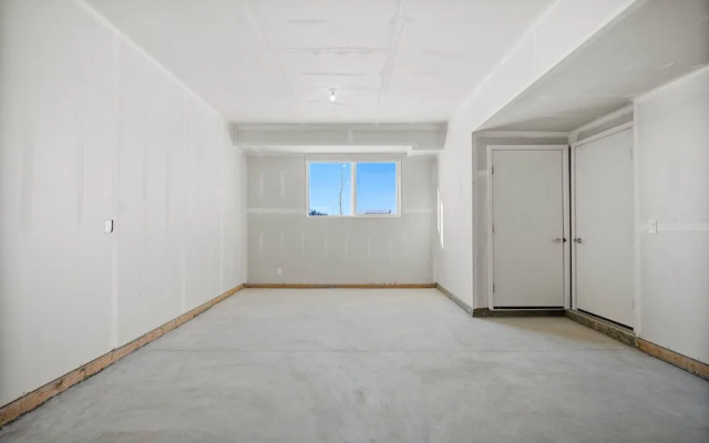 The Belmont Luxury NEW Home Free Indoorparking